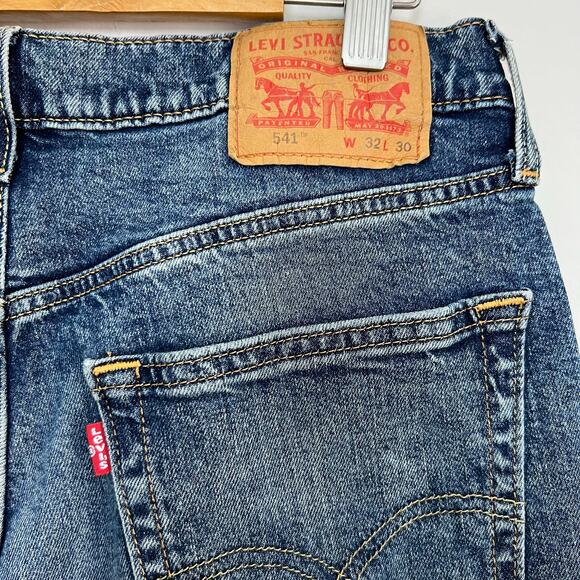 Levis Men's 541 Jeans Pants 32x30 in Mid Blue Denim Wash - Picture 6 of 10